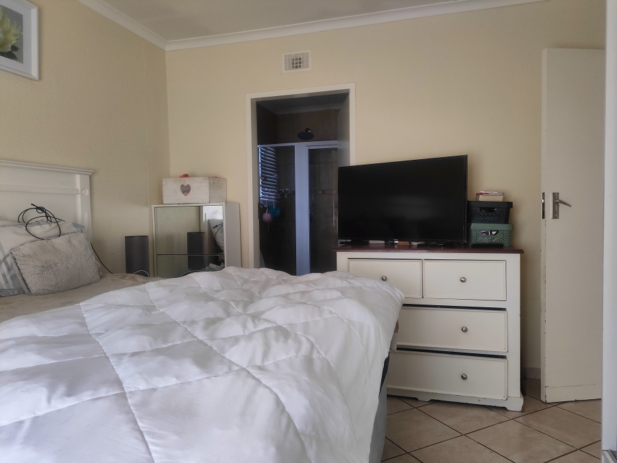 3 Bedroom Property for Sale in Andeon Gauteng