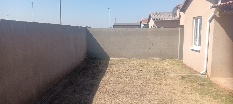 3 Bedroom Property for Sale in Windmill Park Gauteng