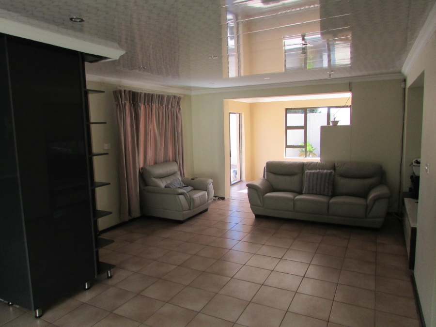 3 Bedroom Property for Sale in Westonaria Gauteng