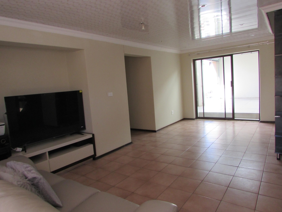 3 Bedroom Property for Sale in Westonaria Gauteng