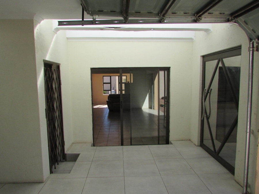 3 Bedroom Property for Sale in Westonaria Gauteng