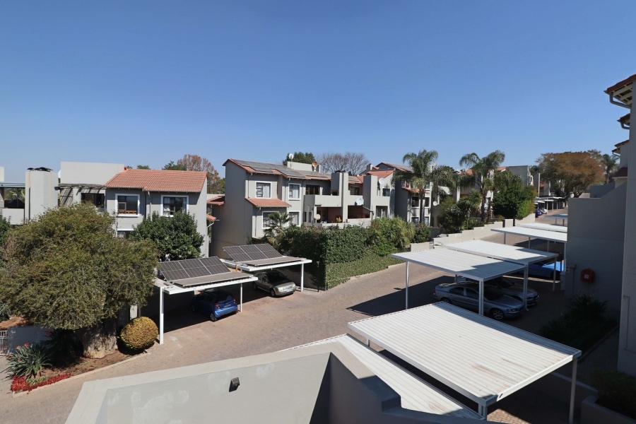 2 Bedroom Property for Sale in Bryanston Gauteng