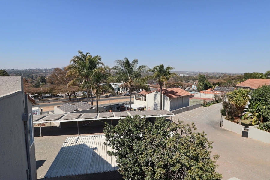 2 Bedroom Property for Sale in Bryanston Gauteng