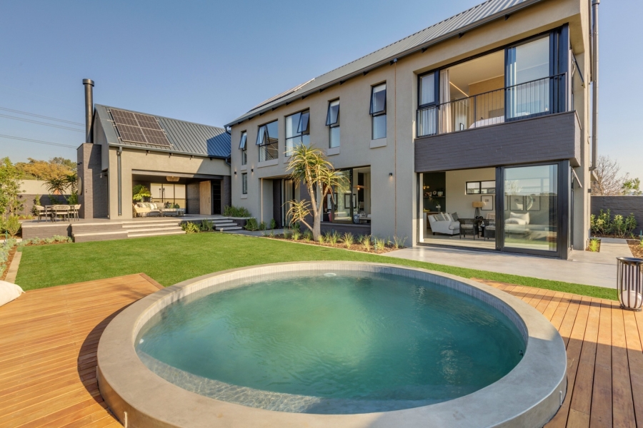 4 Bedroom Property for Sale in Helderfontein Estate Gauteng
