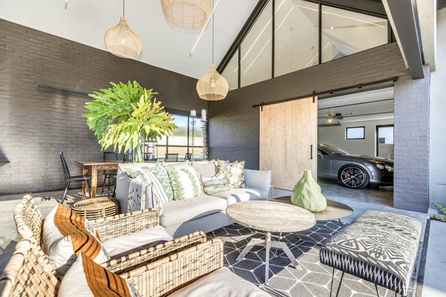4 Bedroom Property for Sale in Helderfontein Estate Gauteng