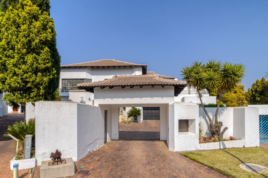 6 Bedroom Property for Sale in Fourways Gardens Gauteng