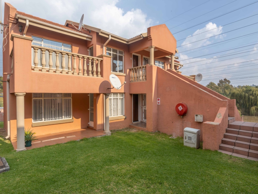 2 Bedroom Property for Sale in Rembrandt Park Gauteng