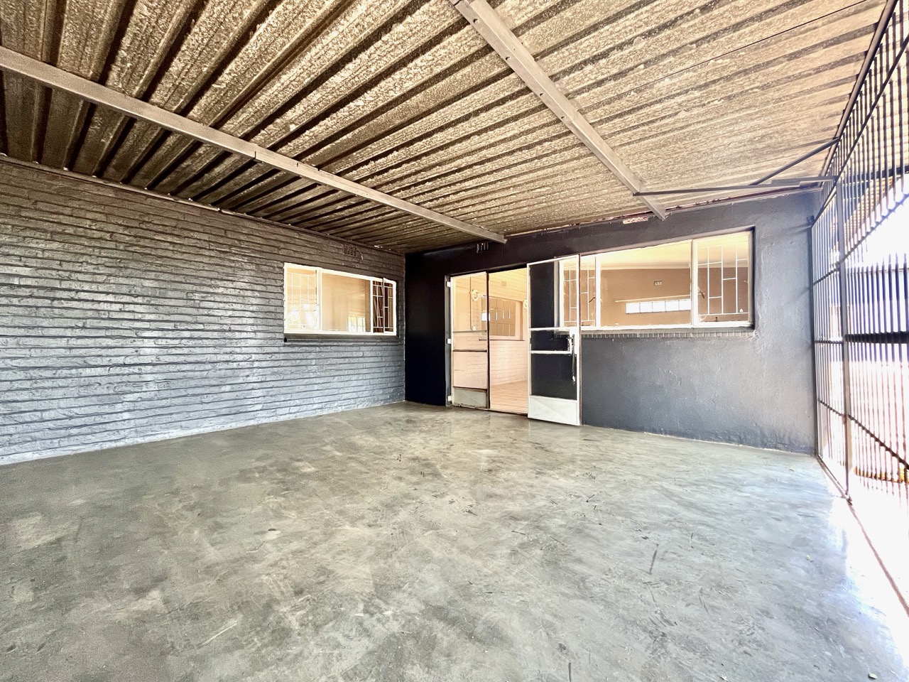 To Let 2 Bedroom Property for Rent in Glen Austin Gauteng