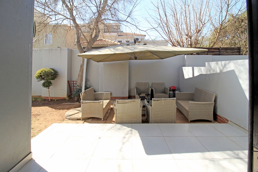 3 Bedroom Property for Sale in Broadacres Gauteng