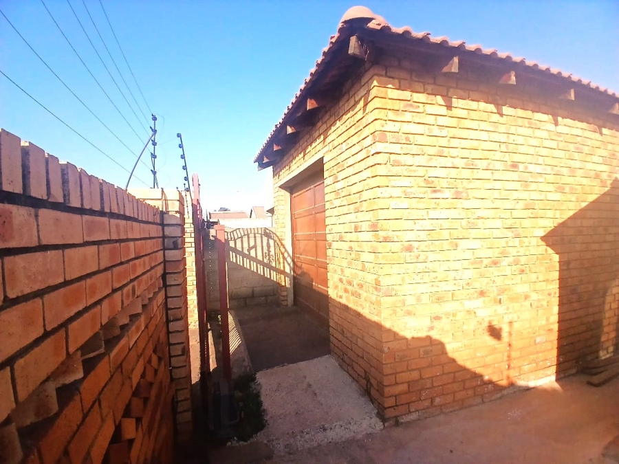 3 Bedroom Property for Sale in Vosloorus Ext 16 Gauteng