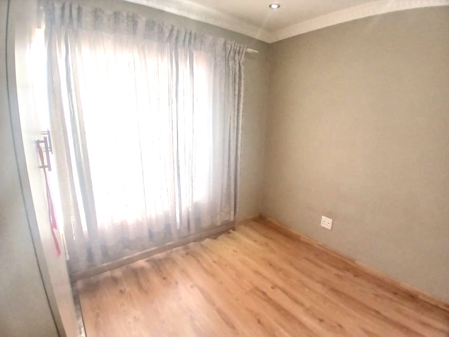 3 Bedroom Property for Sale in Vosloorus Ext 16 Gauteng