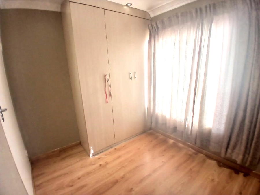 3 Bedroom Property for Sale in Vosloorus Ext 16 Gauteng