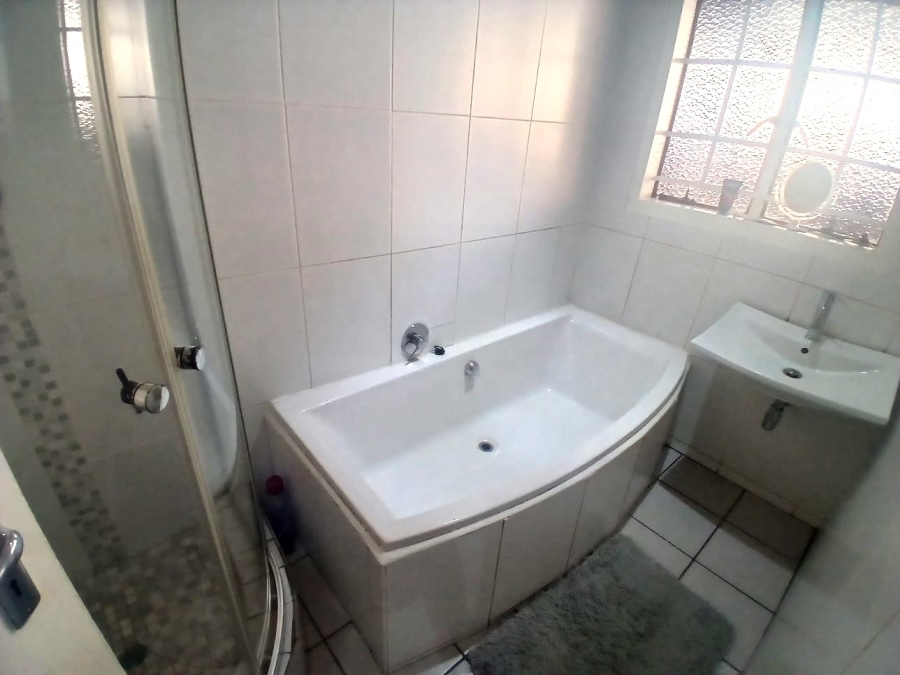 3 Bedroom Property for Sale in Vosloorus Ext 16 Gauteng