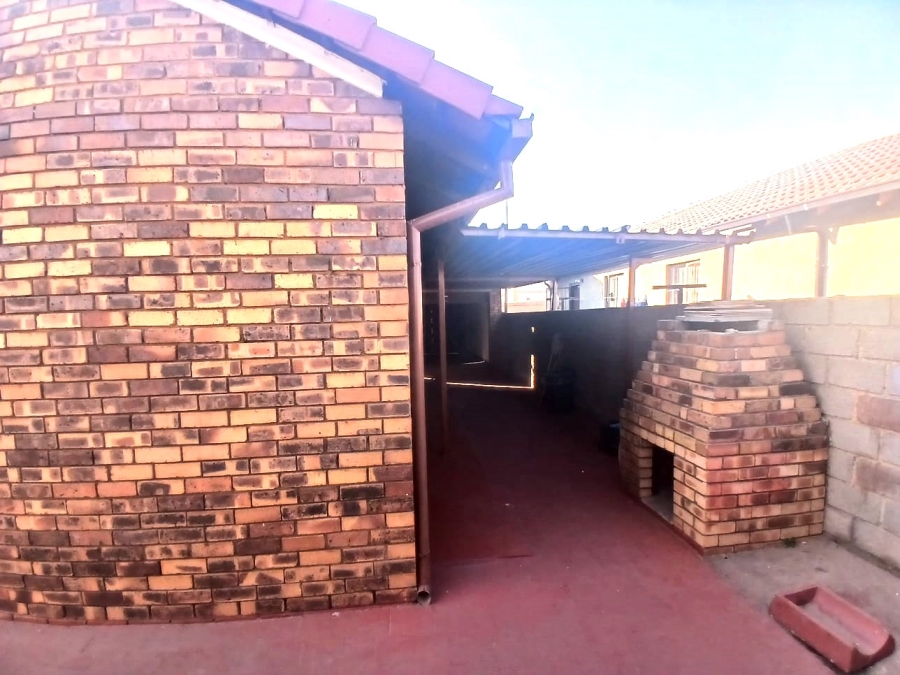 3 Bedroom Property for Sale in Vosloorus Ext 16 Gauteng