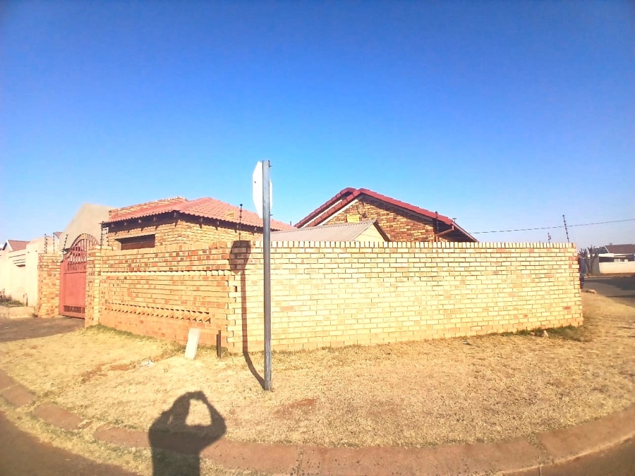 3 Bedroom Property for Sale in Vosloorus Ext 16 Gauteng