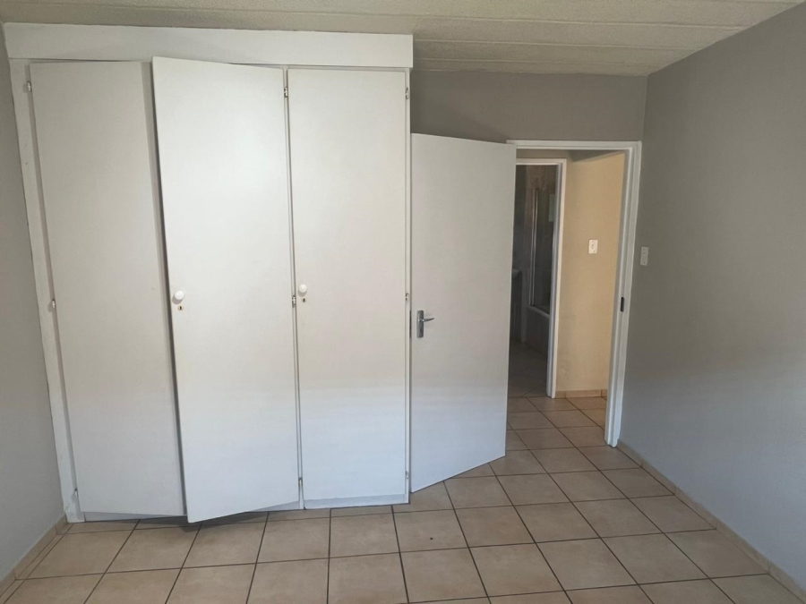 2 Bedroom Property for Sale in Meyersdal Gauteng