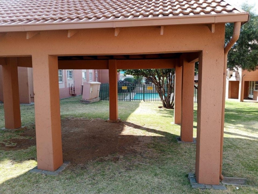 2 Bedroom Property for Sale in Meyersdal Gauteng