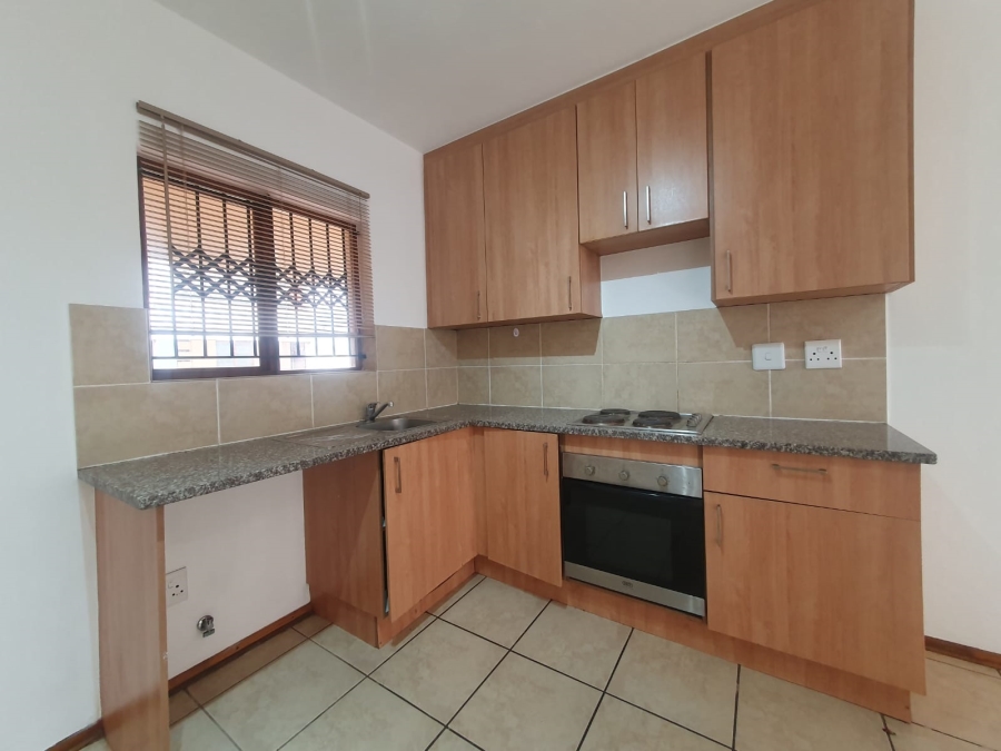 1 Bedroom Property for Sale in Hesteapark Gauteng