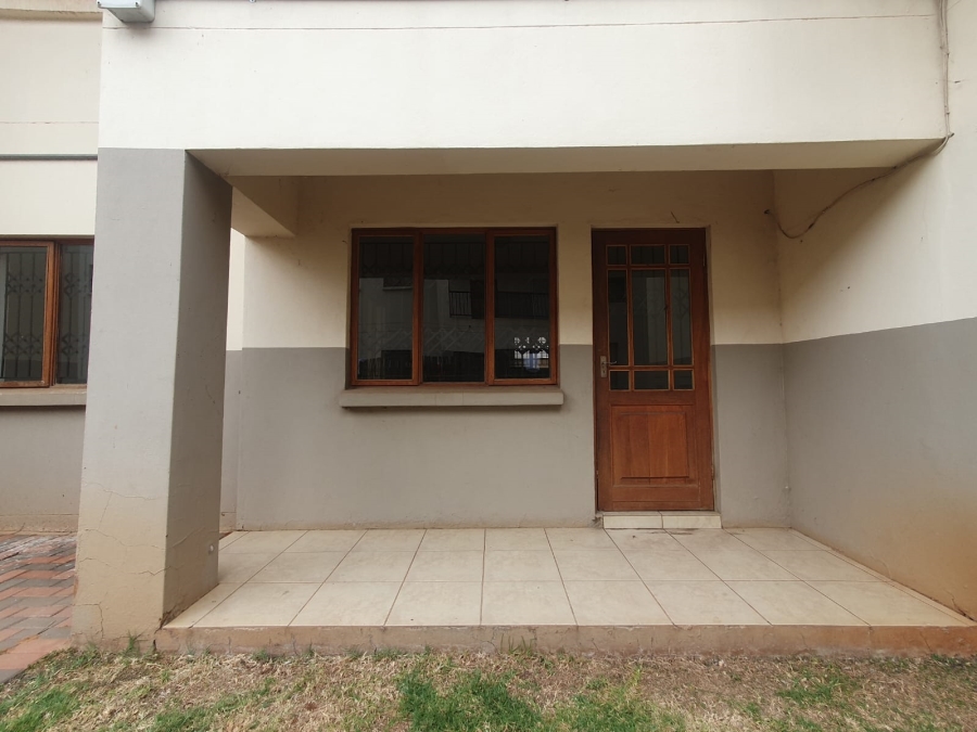 1 Bedroom Property for Sale in Hesteapark Gauteng