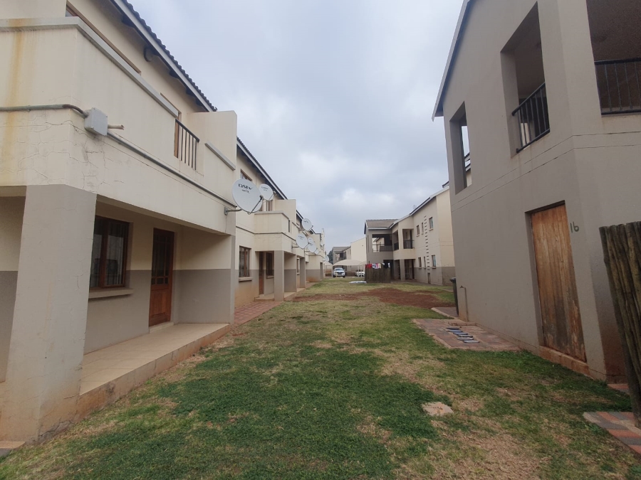 1 Bedroom Property for Sale in Hesteapark Gauteng