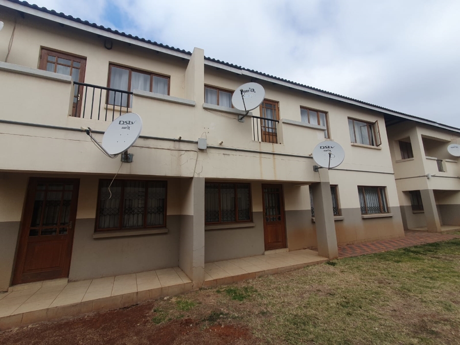 1 Bedroom Property for Sale in Hesteapark Gauteng