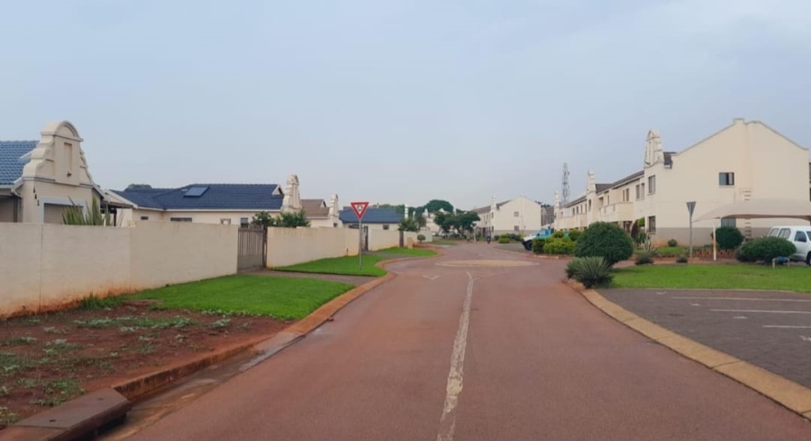 1 Bedroom Property for Sale in Hesteapark Gauteng