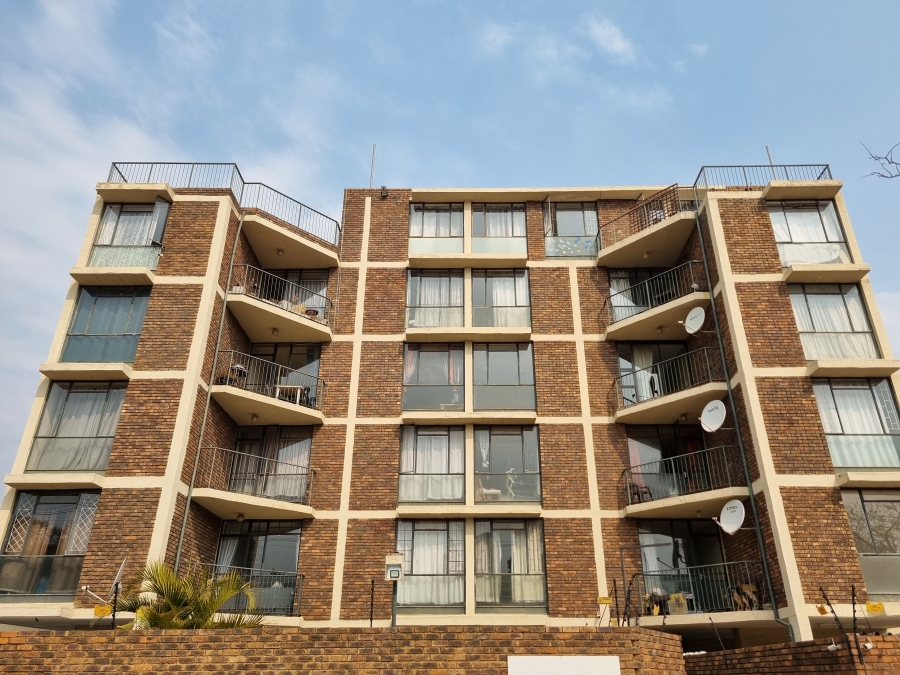 2 Bedroom Property for Sale in Villieria Gauteng