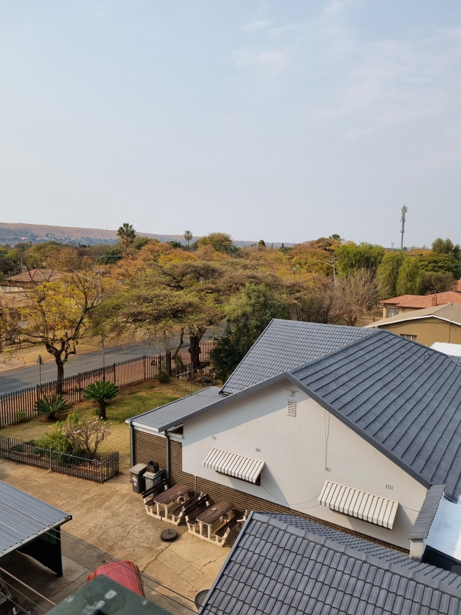 2 Bedroom Property for Sale in Villieria Gauteng