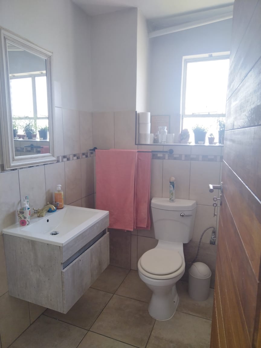 2 Bedroom Property for Sale in Villieria Gauteng