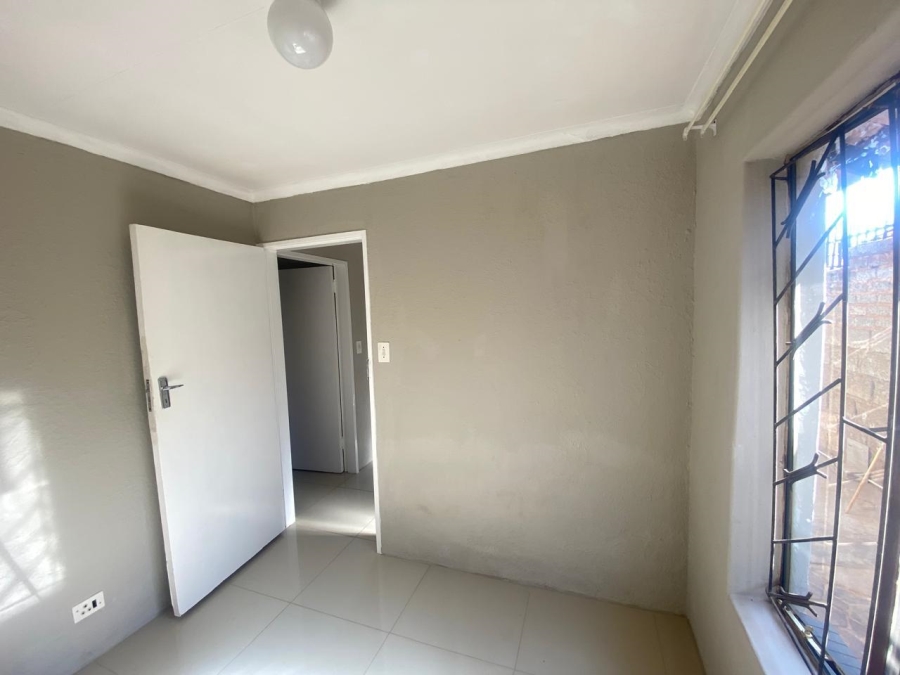 2 Bedroom Property for Sale in Soshanguve WW Gauteng