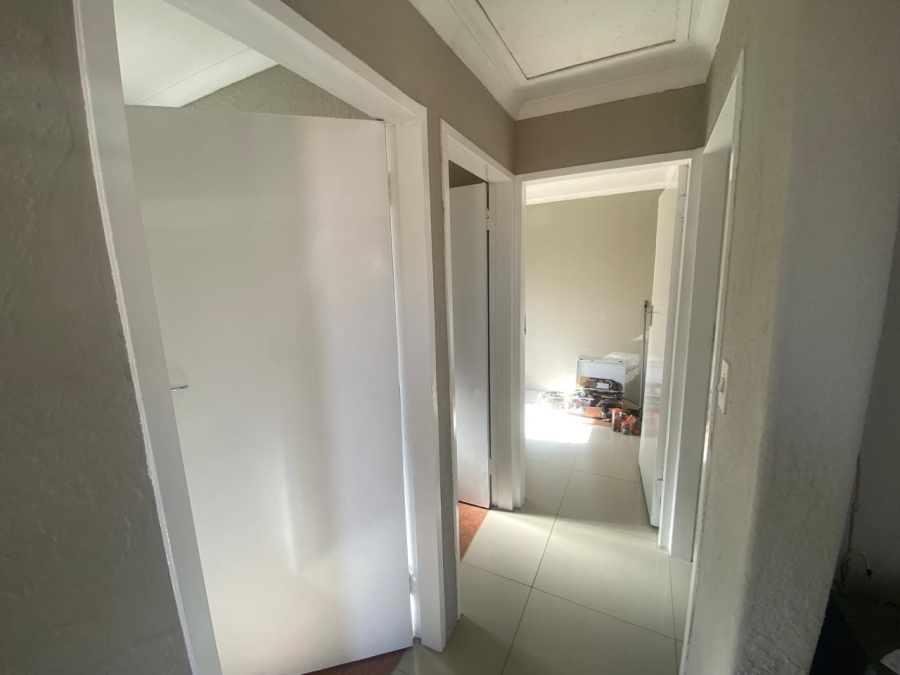 2 Bedroom Property for Sale in Soshanguve WW Gauteng