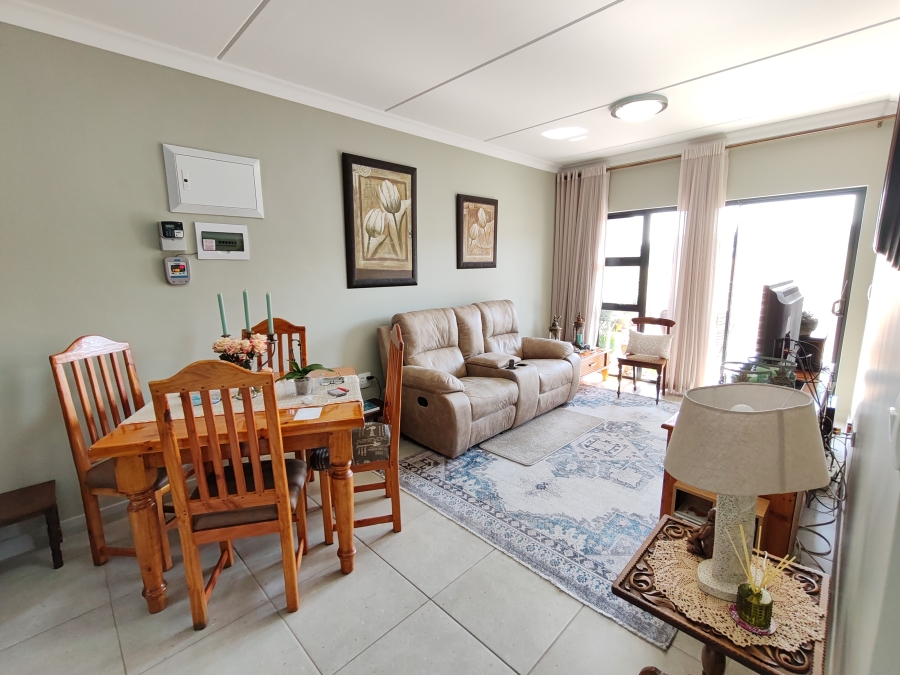 To Let 2 Bedroom Property for Rent in Waterkloof Marina Retirement Estate Gauteng