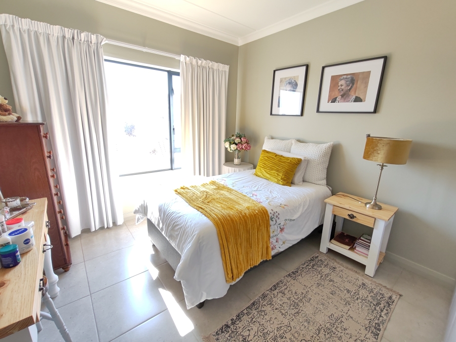 To Let 2 Bedroom Property for Rent in Waterkloof Marina Retirement Estate Gauteng