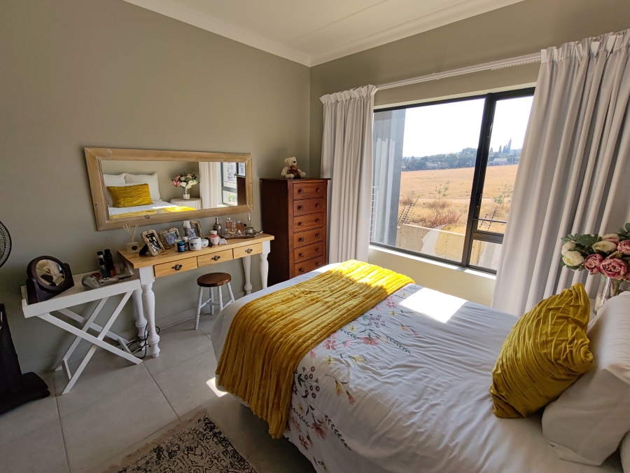 To Let 2 Bedroom Property for Rent in Waterkloof Marina Retirement Estate Gauteng