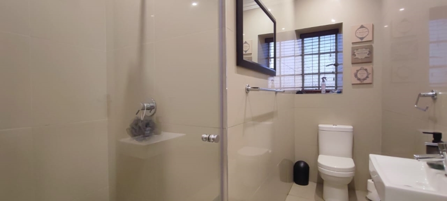 To Let 3 Bedroom Property for Rent in Die Hoewes Gauteng