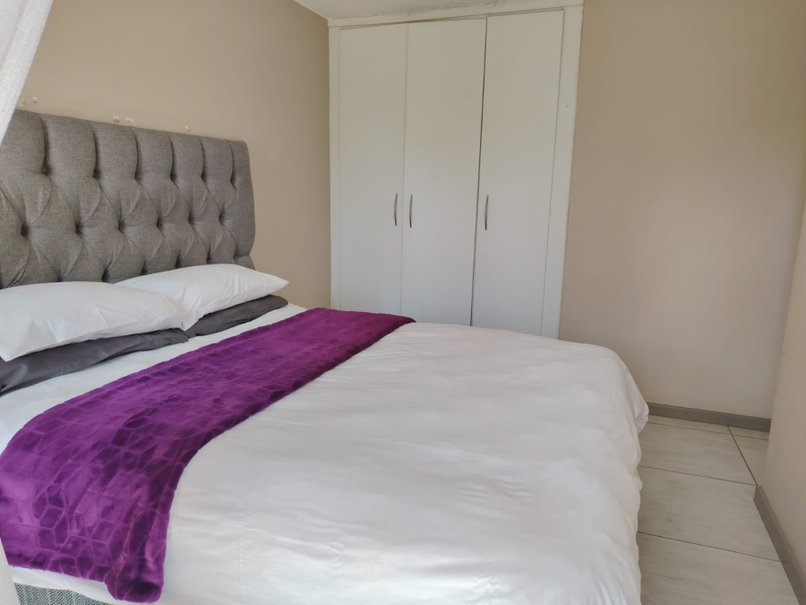 2 Bedroom Property for Sale in Vorna Valley Gauteng