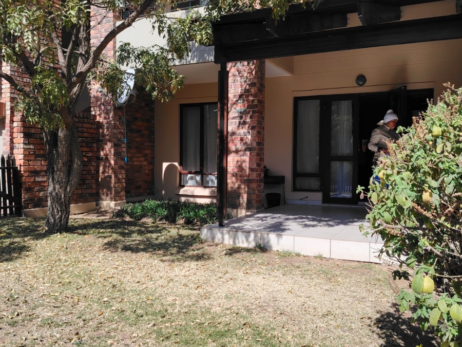 2 Bedroom Property for Sale in Vorna Valley Gauteng