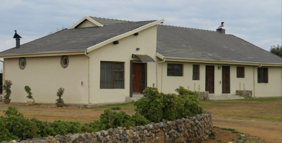 7 Bedroom Property for Sale in Glen Austin Gauteng