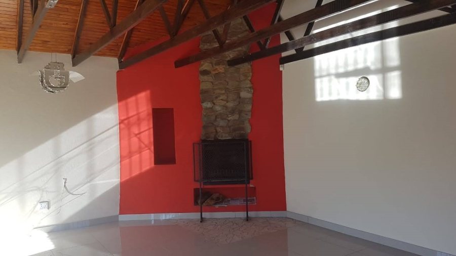 7 Bedroom Property for Sale in Glen Austin Gauteng