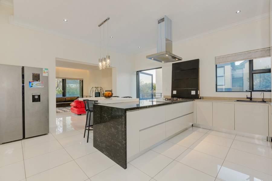 4 Bedroom Property for Sale in Helderfontein Estate Gauteng