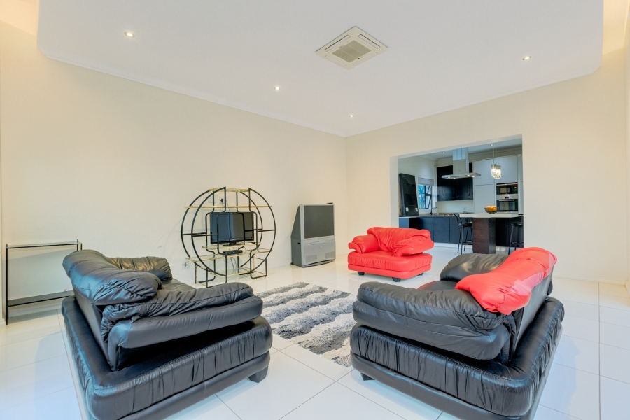 4 Bedroom Property for Sale in Helderfontein Estate Gauteng