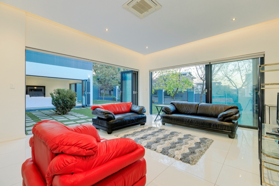 4 Bedroom Property for Sale in Helderfontein Estate Gauteng