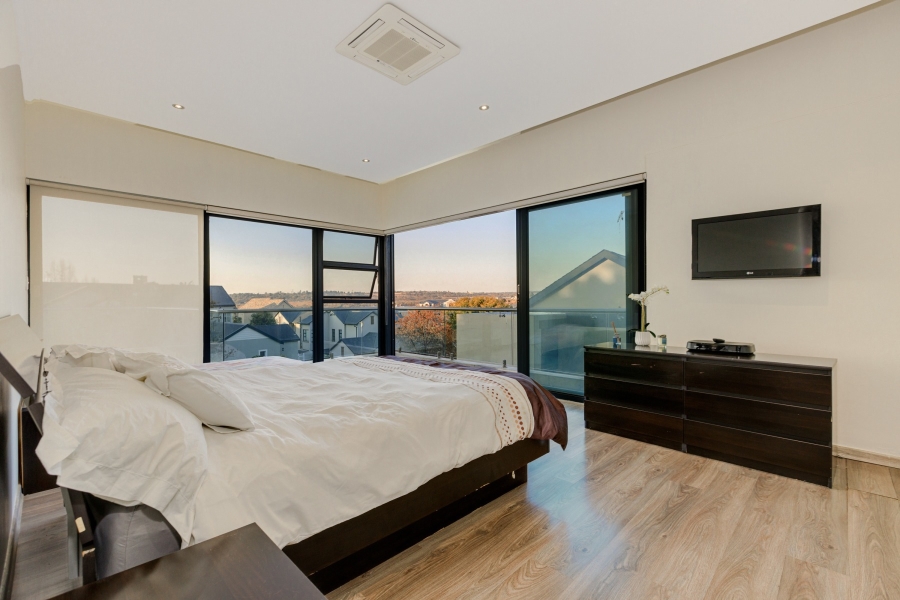 4 Bedroom Property for Sale in Helderfontein Estate Gauteng