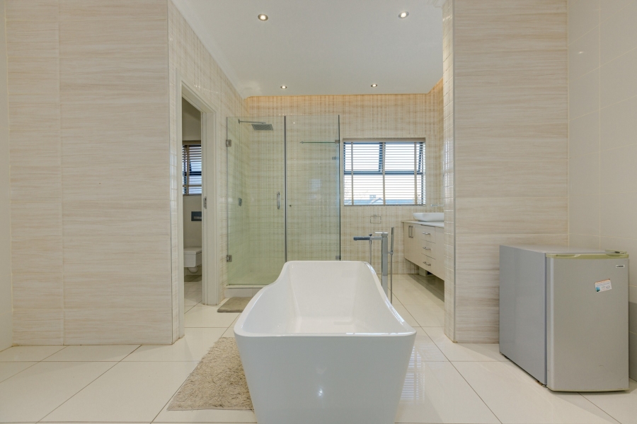 4 Bedroom Property for Sale in Helderfontein Estate Gauteng