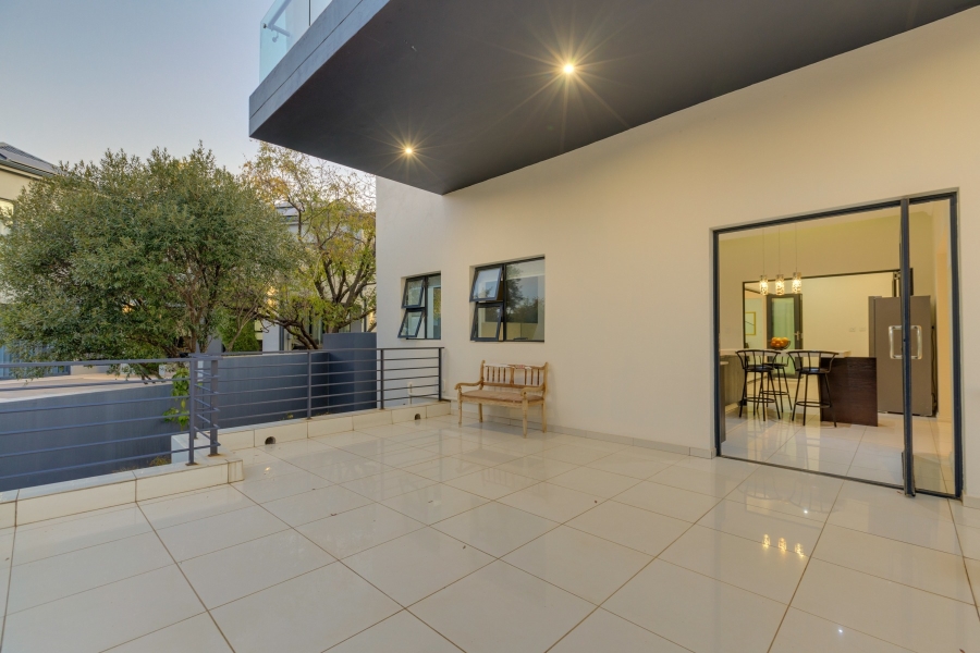 4 Bedroom Property for Sale in Helderfontein Estate Gauteng