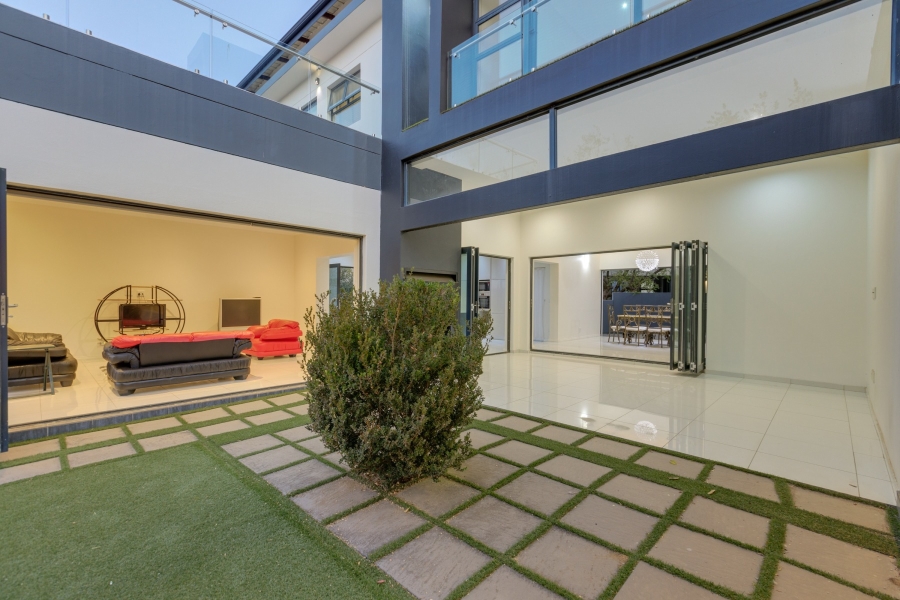 4 Bedroom Property for Sale in Helderfontein Estate Gauteng
