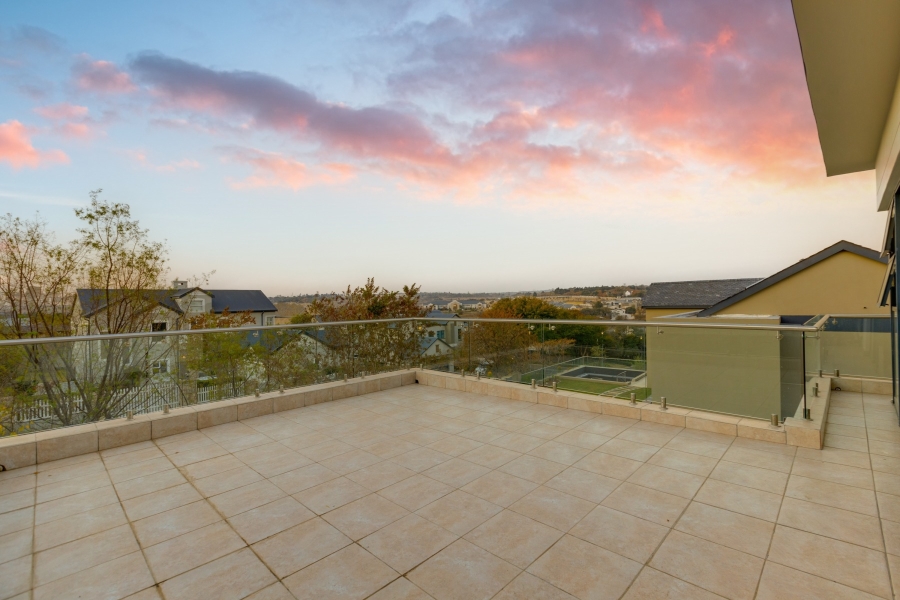 4 Bedroom Property for Sale in Helderfontein Estate Gauteng
