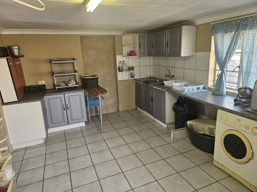 To Let 4 Bedroom Property for Rent in Doornpoort Gauteng