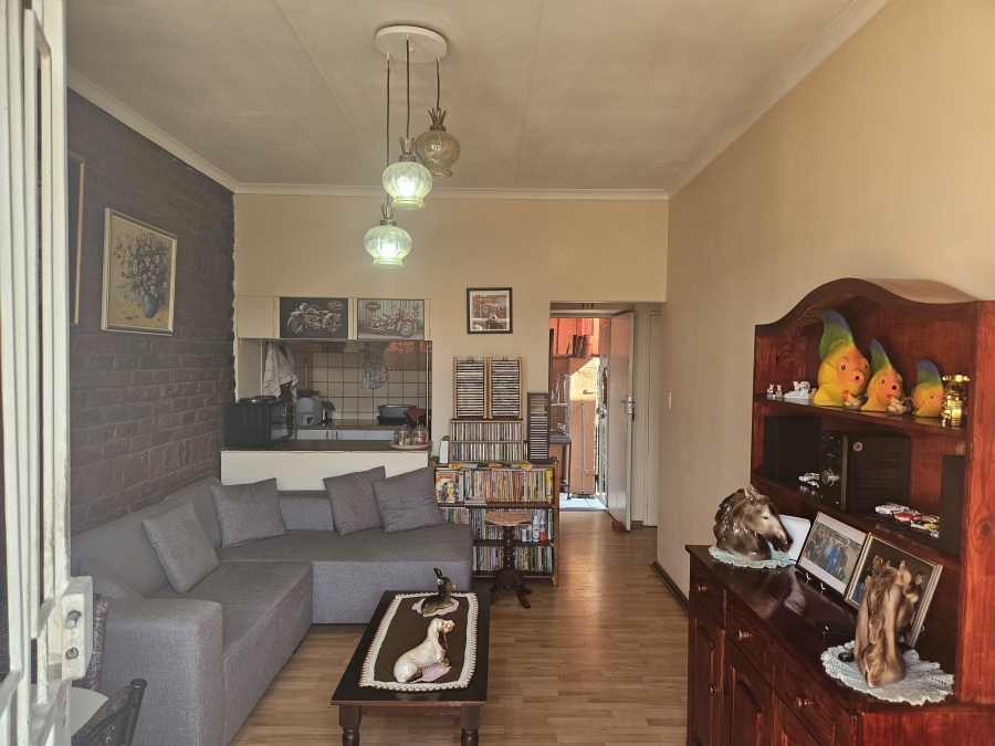 1 Bedroom Property for Sale in Hermanstad Gauteng