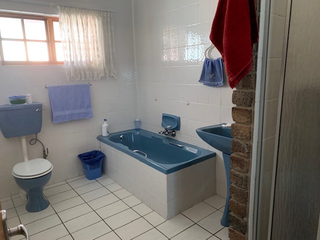 3 Bedroom Property for Sale in Les Marais Gauteng